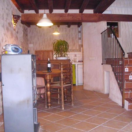 Casa Rural Con Jacuzzi Taberna Del Tio Pedro Cabanas de Polendos Bagian luar foto