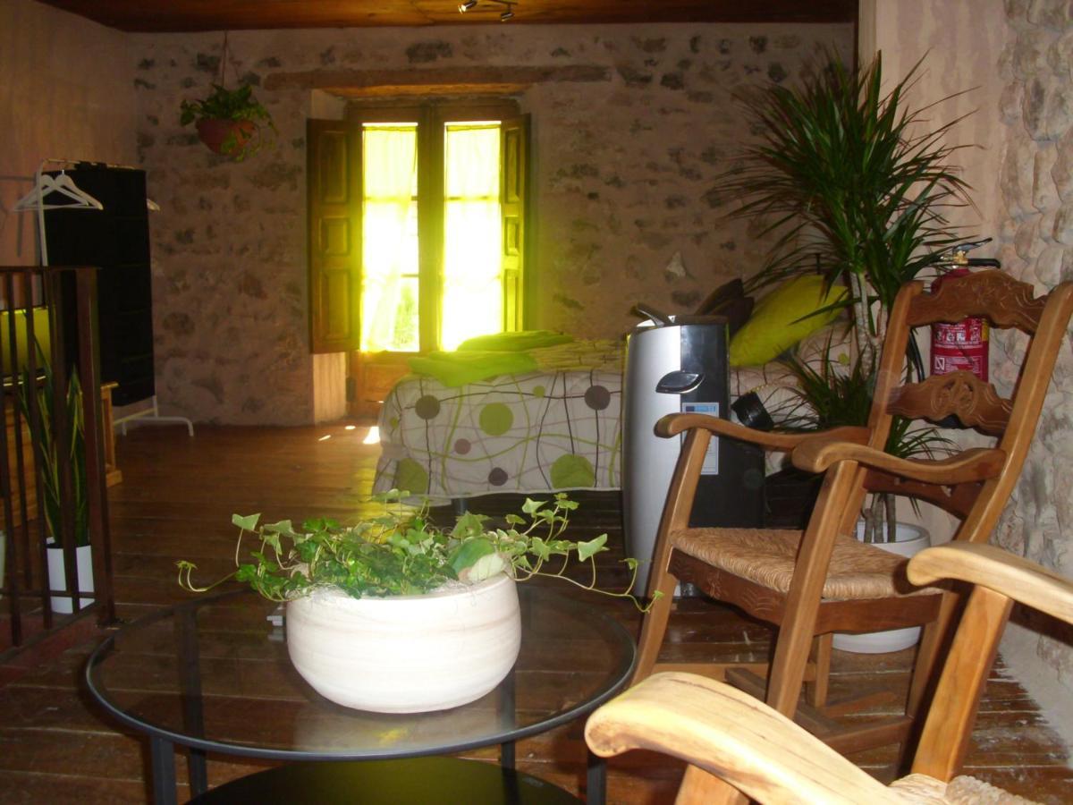 Casa Rural Con Jacuzzi Taberna Del Tio Pedro Cabanas de Polendos Bagian luar foto